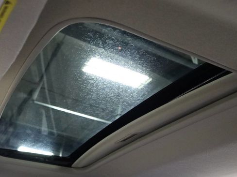 Used 2013 Ford Expedition Limited image 23