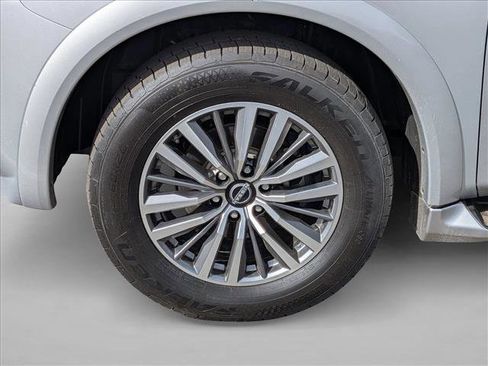 Used 2021 Nissan Armada SL w/ Captain's Chairs Package AWD/4WD image 9