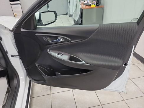 Used 2024 Chevrolet Malibu RS w/ LPO, Floor Liner Package image 32