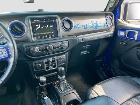 Used 2018 Jeep Wrangler Unlimited Sport S image 22
