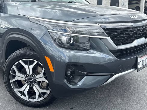 Used 2023 Kia Seltos EX AWD/4WD image 6
