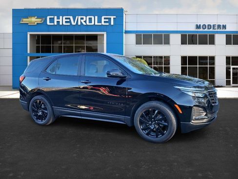 Certified 2024 Chevrolet Equinox LS w/ Midnight Edition image 6