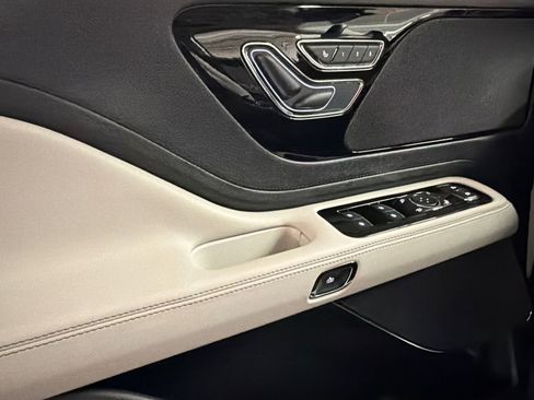 New 2026 Lincoln Aviator AWD image 36