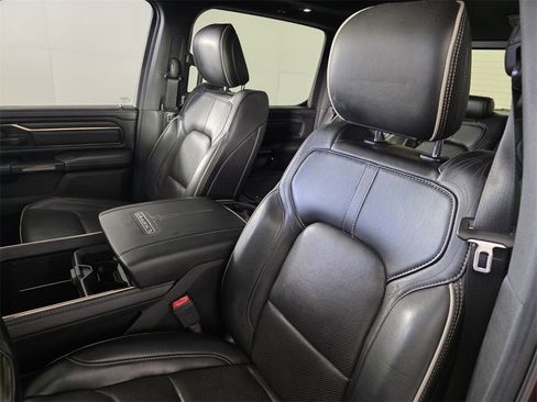 Used 2019 RAM 1500 Limited image 11