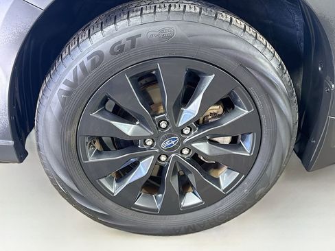 Used 2023 Subaru Outback Onyx Edition image 40