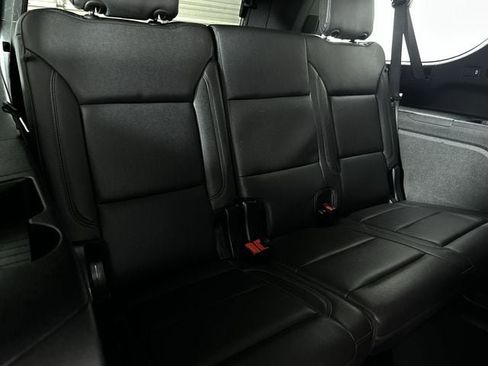 Used 2025 Chevrolet Suburban LT AWD/4WD image 28