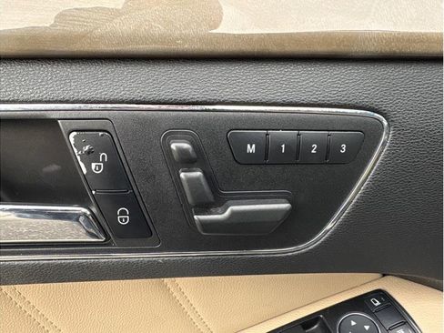 Used 2011 Mercedes-Benz E 350 4MATIC Wagon image 11