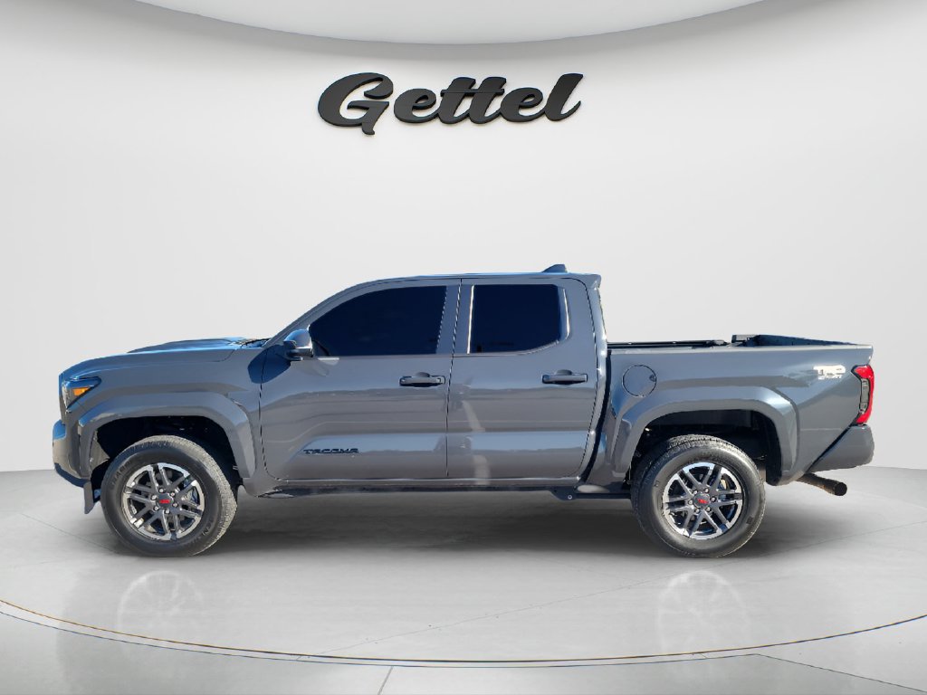 Used 2024 Toyota Tacoma TRD Sport w/ TRD Sport Upgrade Package AWD/4WD image 8
