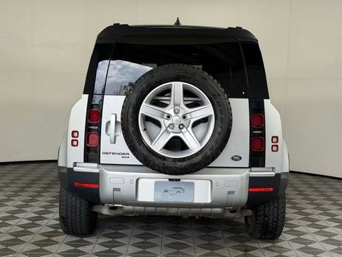 Used 2022 Land Rover Defender 110 SE image 7