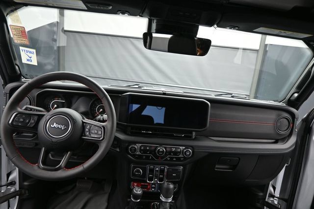 Used 2024 Jeep Wrangler Unlimited Rubicon AWD/4WD image 10