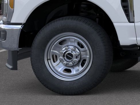 New 2026 Ford F350 XL w/ XL Chrome Package AWD/4WD image 19