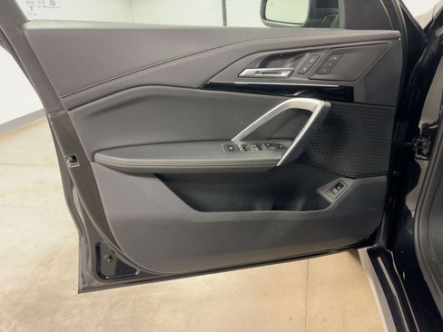 Used 2025 BMW X1 xDrive28i image 11