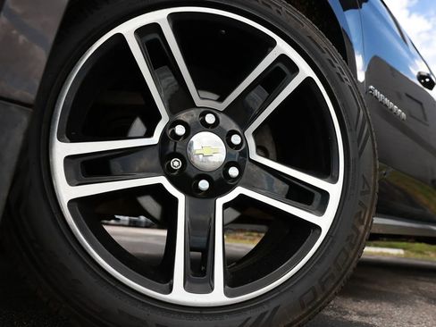 Used 2015 Chevrolet Suburban LS w/ Max Trailering Package image 31