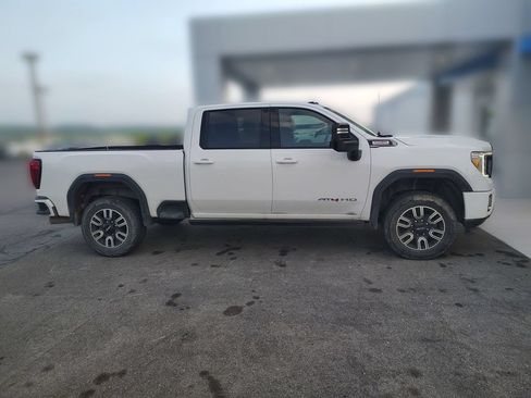 Used 2023 GMC Sierra 2500 AT4 w/ AT4 Premium Plus Package AWD/4WD image 4