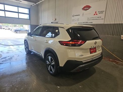 Certified 2023 Nissan Rogue SL w/ SL Premium Package AWD/4WD image 5
