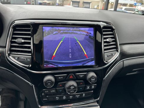 Used 2019 Jeep Grand Cherokee Limited image 34