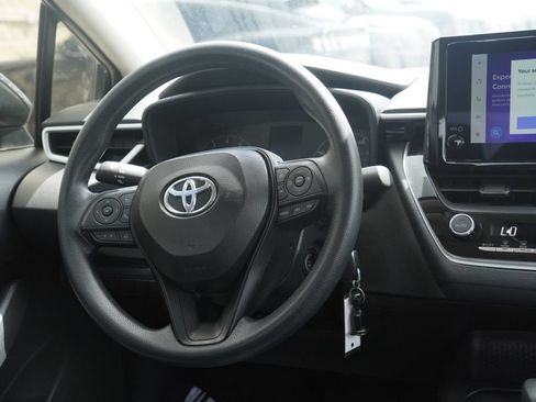 Used 2025 Toyota Corolla LE FWD image 22