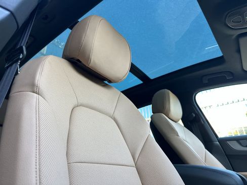 New 2026 Porsche Cayenne image 18