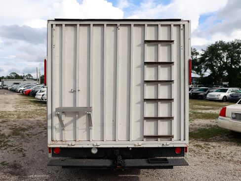 Used 2004 Chevrolet Express 3500 G3500 image 9