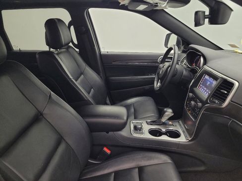 Used 2018 Jeep Grand Cherokee Limited image 21