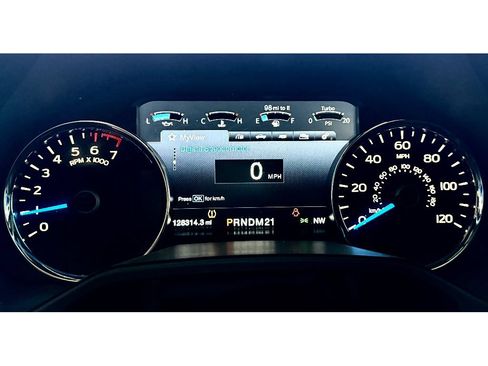 Used 2016 Ford F150 Platinum w/ Equipment Group 701A Luxury AWD/4WD image 8