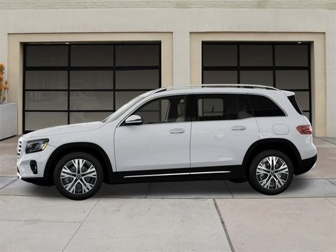 New 2025 Mercedes-Benz GLB 250 image 36