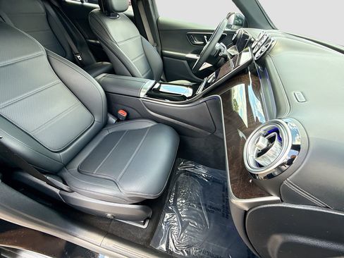 Used 2026 Mercedes-Benz GLC 300 4MATIC image 15