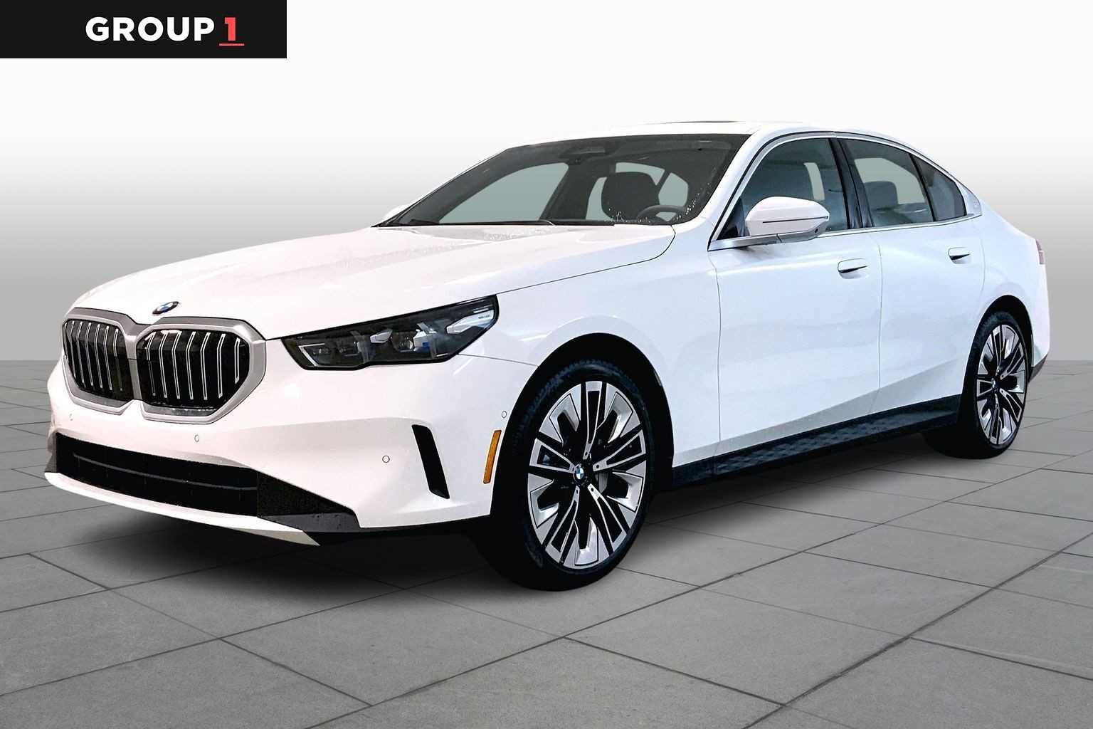 Used 2026 BMW 530i xDrive w/ Premium Package AWD/4WD image 1