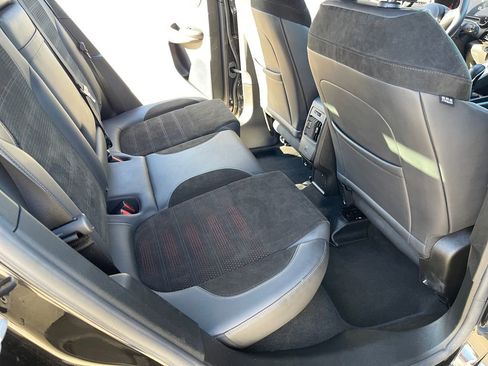 Used 2024 Dodge Hornet GT image 19