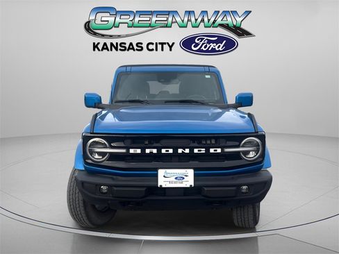 Certified 2021 Ford Bronco Outer Banks image 2