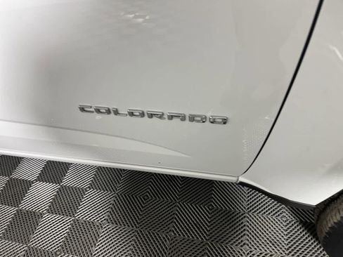 Used 2022 Chevrolet Colorado LT w/ Fleet Safety Package image 11