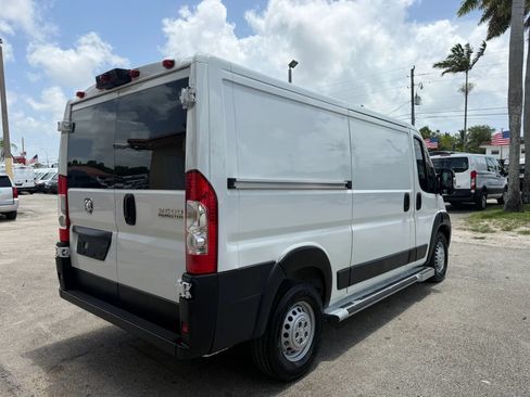 Used 2025 RAM ProMaster 2500 w/ U-Haul Equipment Group FWD image 7