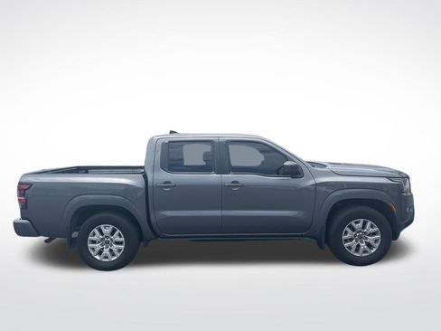 Certified 2024 Nissan Frontier SV w/ SV Convenience Package RWD image 4