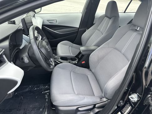 Used 2025 Toyota Corolla SE FWD image 16