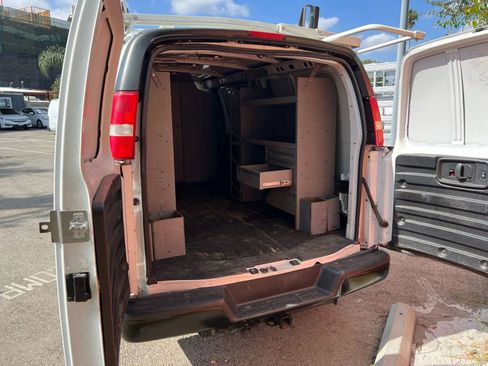 Used 2019 Chevrolet Express 2500 w/ Driver Convenience Package image 7