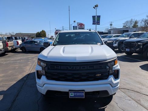 Used 2024 Chevrolet Silverado 1500 Custom AWD/4WD image 11