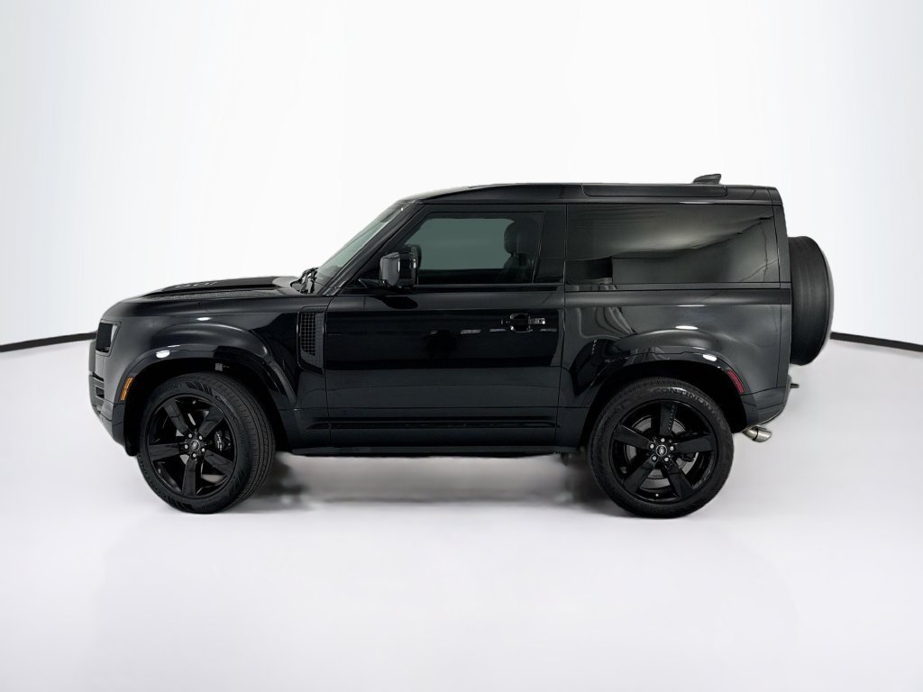 Certified 2024 Land Rover Defender 90 V8 AWD/4WD image 8