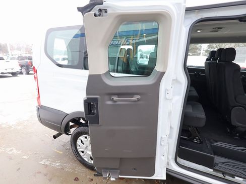 Used 2021 Ford Transit 350 XLT image 27