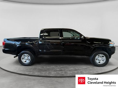 Used 2023 Toyota Tacoma SR AWD/4WD image 4