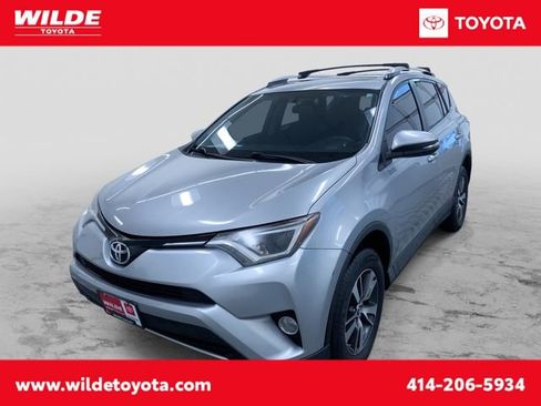 Used 2016 Toyota RAV4 XLE image 1