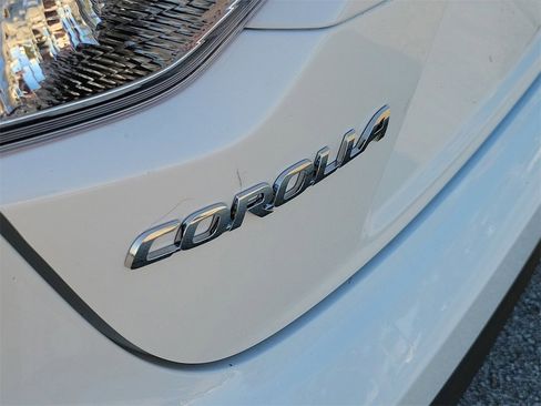 Used 2024 Toyota Corolla LE image 6