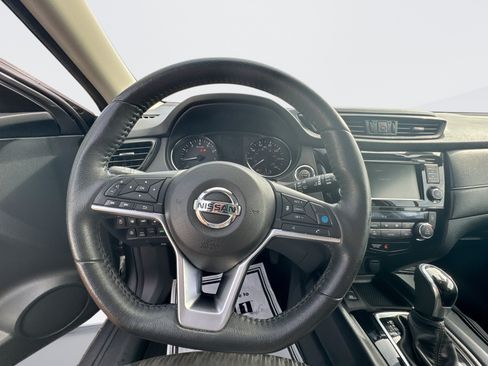 Used 2020 Nissan Rogue SV w/ Premium Package AWD/4WD image 16
