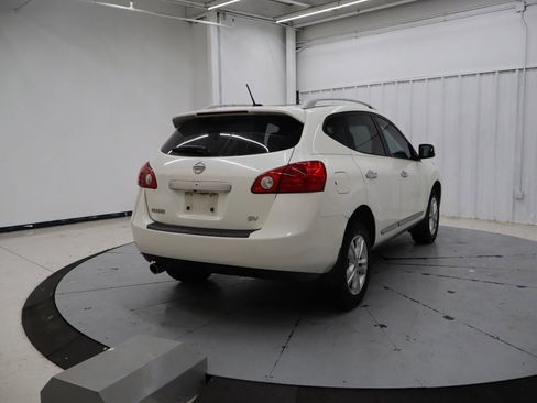 Used 2013 Nissan Rogue SV image 4