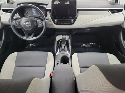 Used 2025 Toyota Corolla LE FWD image 14