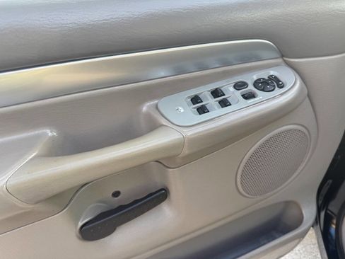 Used 2005 Dodge Ram 1500 Truck SLT image 15