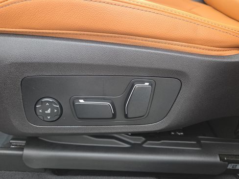Used 2024 BMW X3 sDrive30i w/ Convenience Package RWD image 10