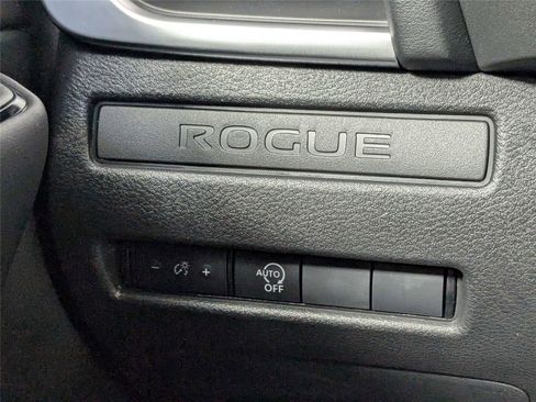 Used 2026 Nissan Rogue S AWD/4WD image 26