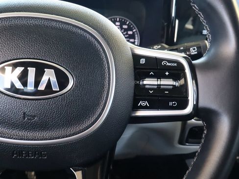 Used 2021 Kia Sorento S FWD image 25