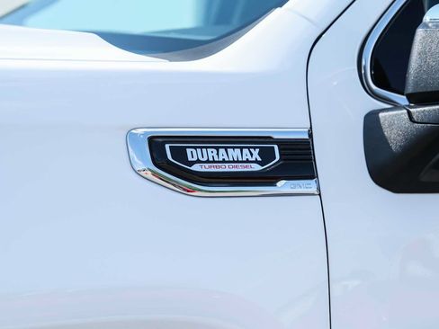 Used 2021 GMC Sierra 1500 SLE RWD image 4