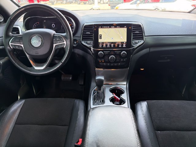 Used 2021 Jeep Grand Cherokee Laredo X AWD/4WD image 9